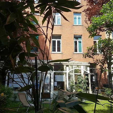 Gogh Youth Centre Ostello *